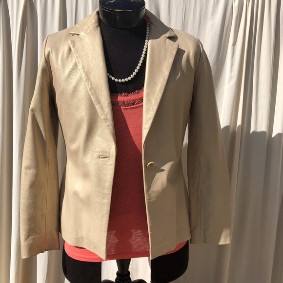 Genuine leather fitted jacket gold color - Picture 1 of 8